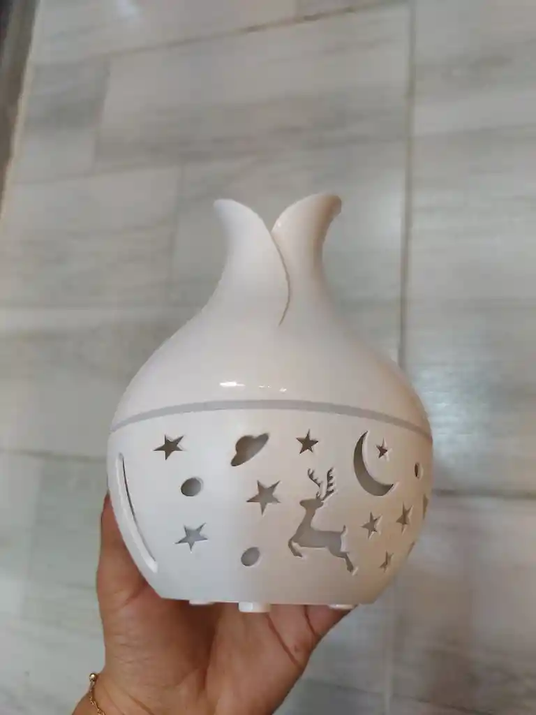 Humidificador Difusor Blanco Brillante Con Luces Estilo 2 Aromatizante