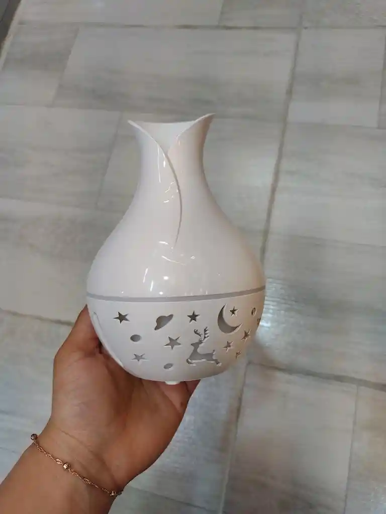 Humidificador Difusor Blanco Brillante Con Luces Estilo 2 Aromatizante