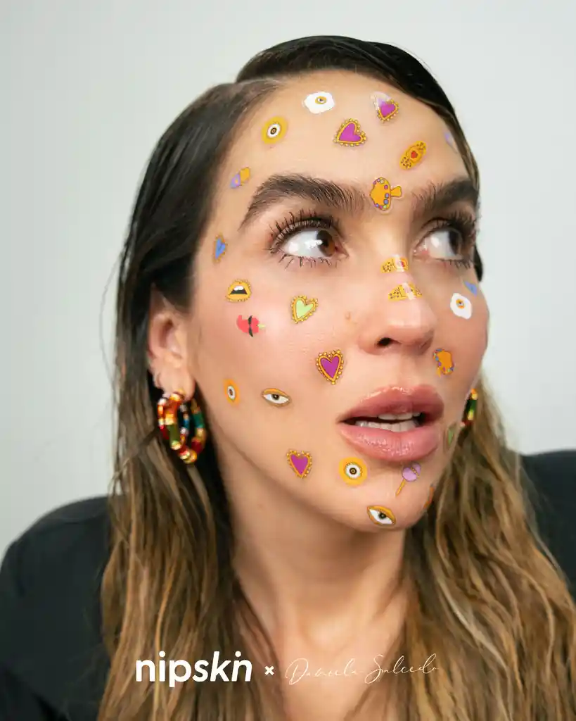 Parches Para Granitos Eye-conic – Daniela Salcedo X Nipskin®