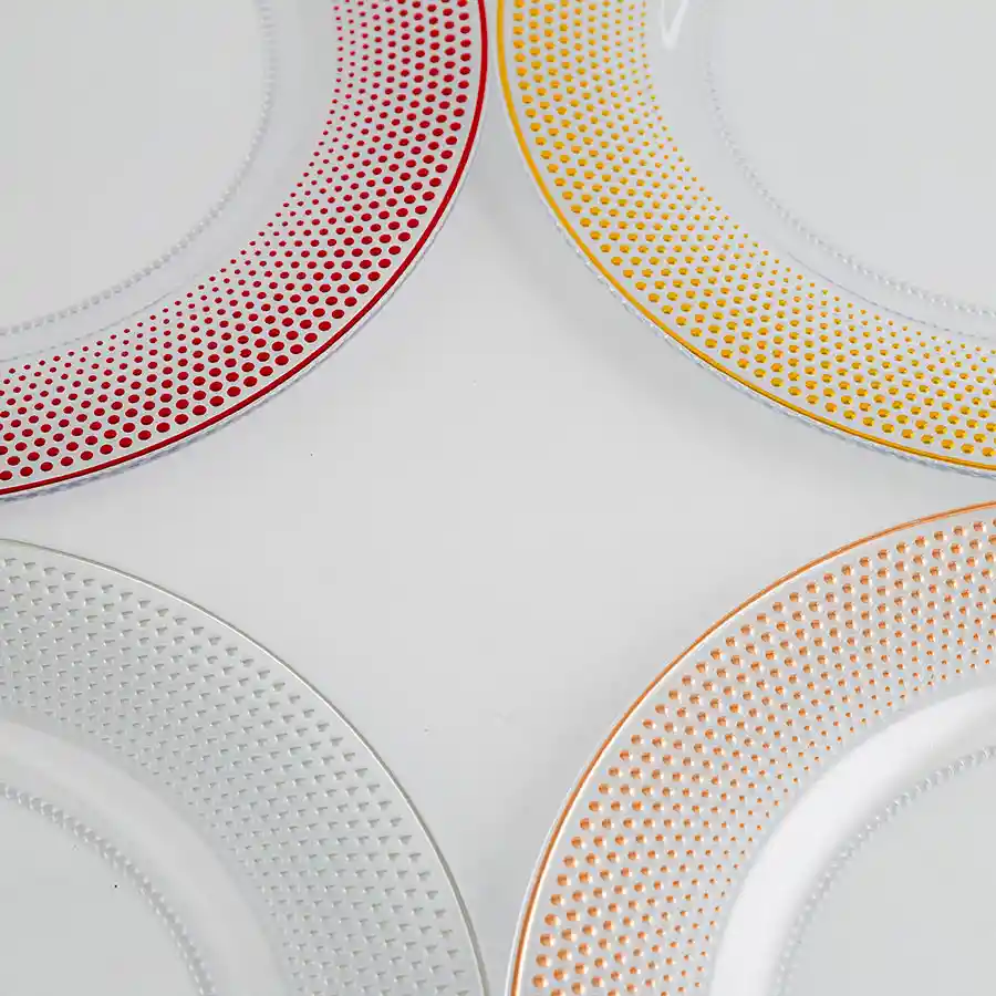 Portaplato Expressions Borde Puntos 33 Cm 4 Ud Plastico