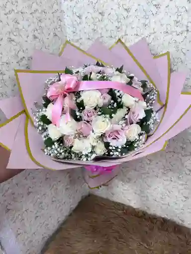 Ramo De 24 Rosa Pink Y Moño
