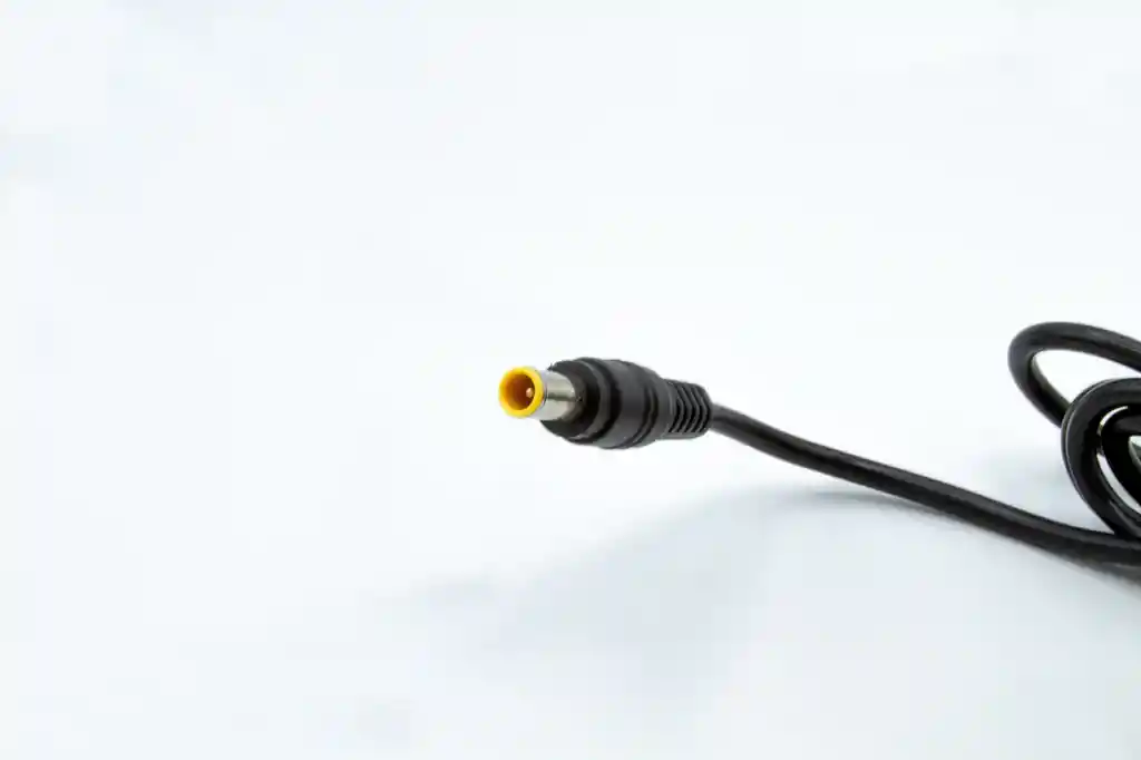 Cargador Samsung 14v/2.14a (6.5*4.4)