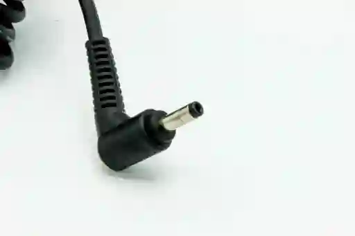 Cargador Lenovo 20v/2.25a Cuadrado 4.0*1.7mm