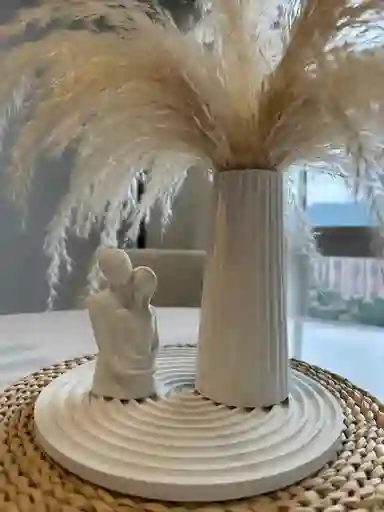 Bandeja, Florero Y Escultura