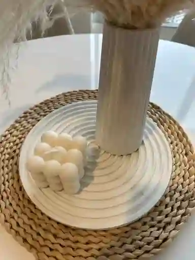 Bandeja, Florero, Vela Cubo