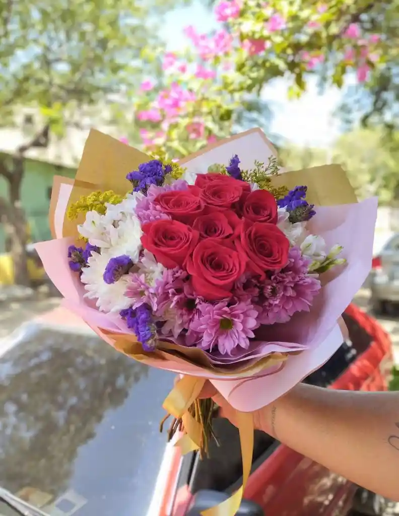 Bounque De Flore Rojas