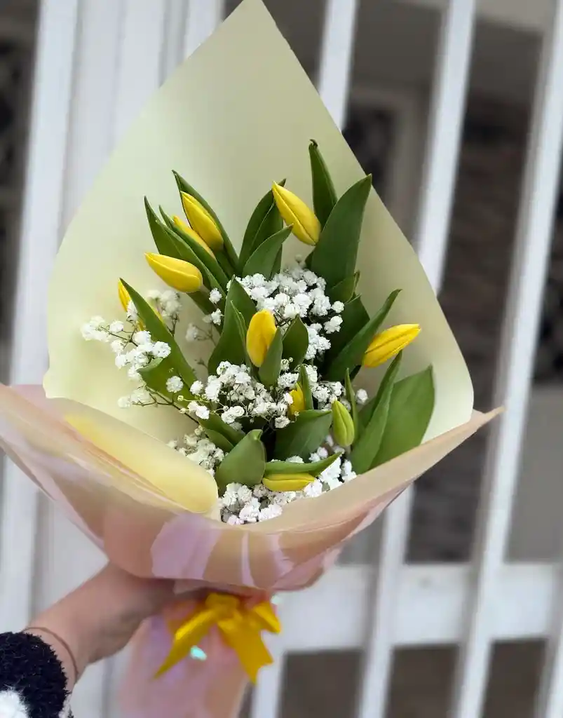 Flores Tulipanes Amarillos X 10 Und