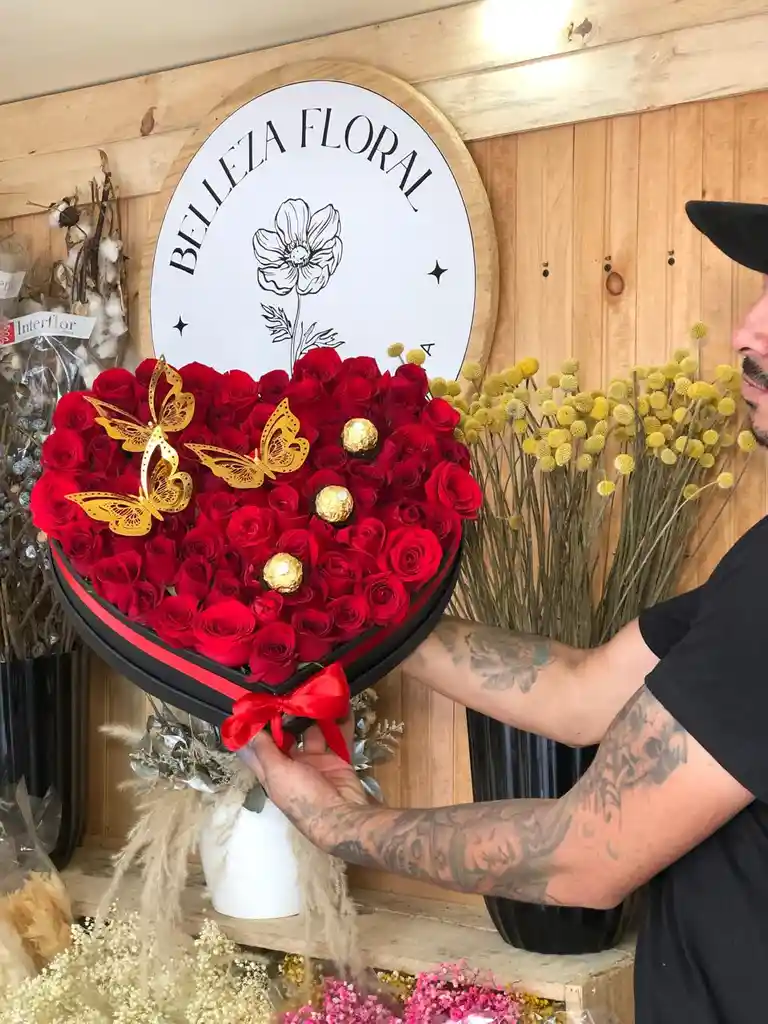 Corazon Con Rosas