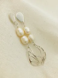 Aretes Hojas De Crisantemos Con Perlas