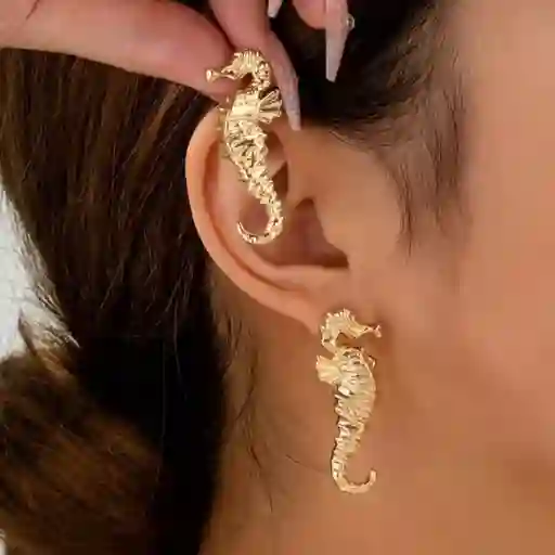 Aretes Caballito De Mar Dorado
