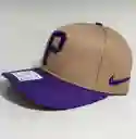Gorra Nike Pirates Beige Con Morado