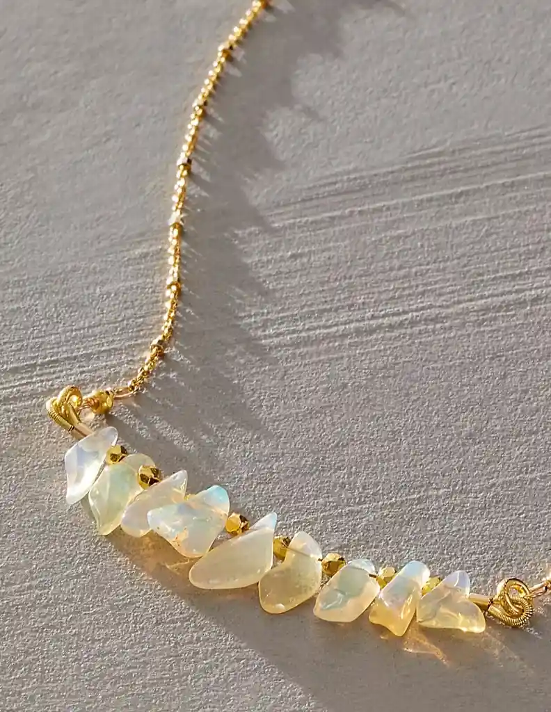 Collar De Opalo En Bruto