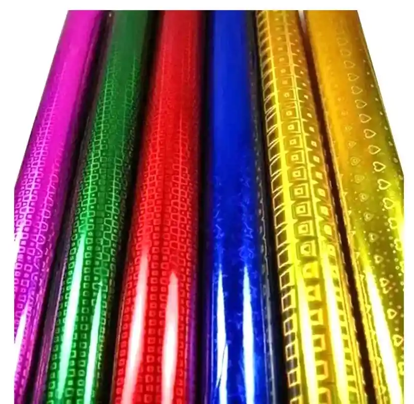 Papel De Regalo Metalizado Hologramico X 5 Pliegos Dorado Navidad