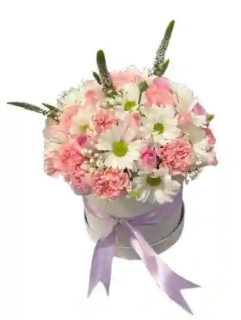 Caja Blanca Con Flores En Tonos Pastel