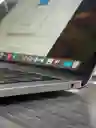 Macbook Air 2019 Core I5 / 8gb + 256gb + 13" 2k (cargador Original)