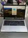 Macbook Air 2019 Core I5 / 8gb + 256gb + 13" 2k (cargador Original)