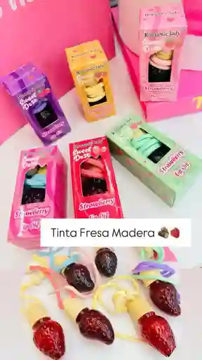 Tinta De Labios Fresita Con Llavero Bolso