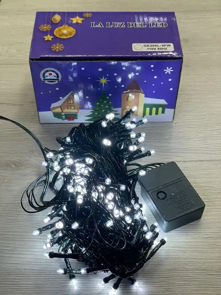 Luces De Navidad X 200 Bombillos Cable Verde Luz Blanca 14 Metros Aproximadamente Luces Navideñas Luces Para Navidad Luces De Navidad Luz De Navidad Decoracion Navideña