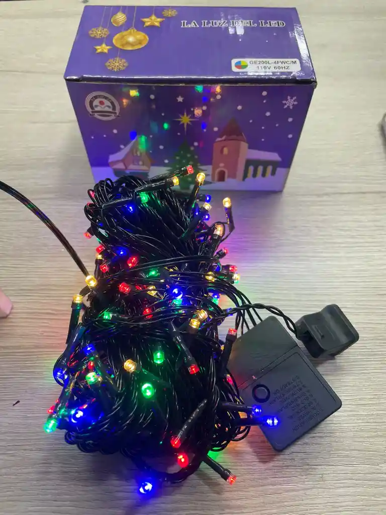 Luces De Navidad X 200 Bombillos Cable Verde Luz De Colores Con Continuacion 14 Metros Aproximadamente Luces Navideñas Luces Para Navidad Luces De Navidad Luz De Navidad Decoracion Navideña