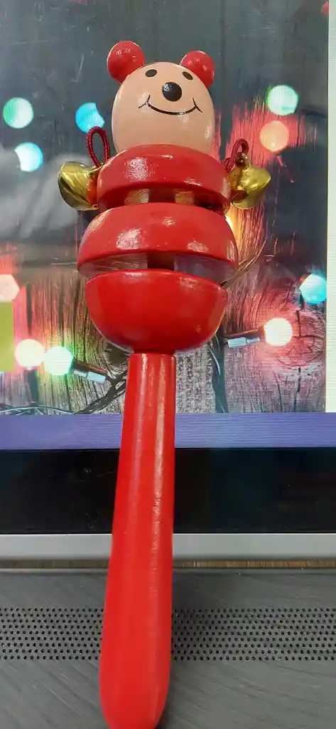 Maraca Madera Cascabel Oso 15 Cm