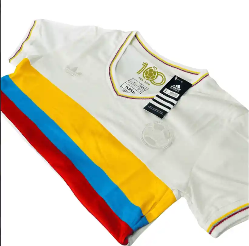 Camiseta Colombia Cuello V Homenaje (talla L) Dama