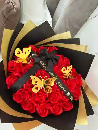 Ramo De Rosas Eternas