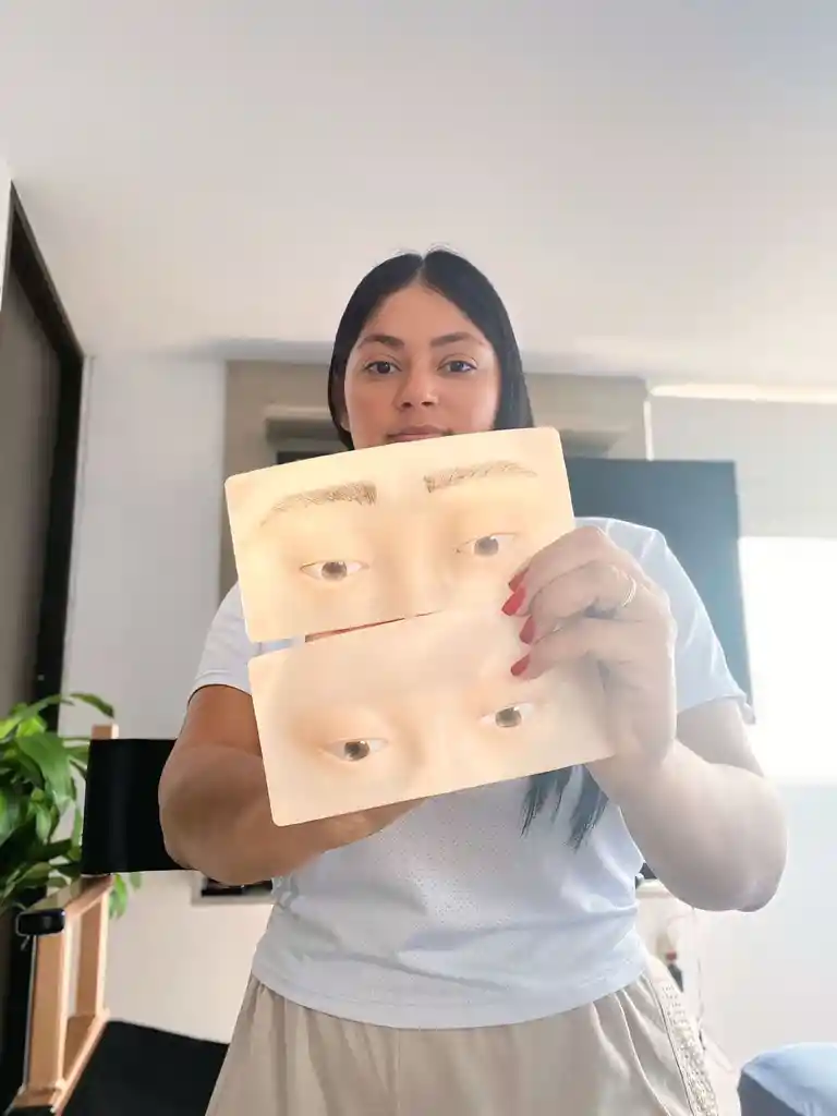 Maniquí De Silicona Para Práctica De Maquillaje