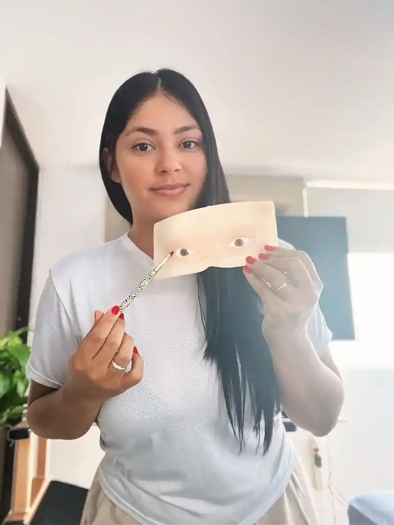 Maniquí De Silicona Para Práctica De Maquillaje
