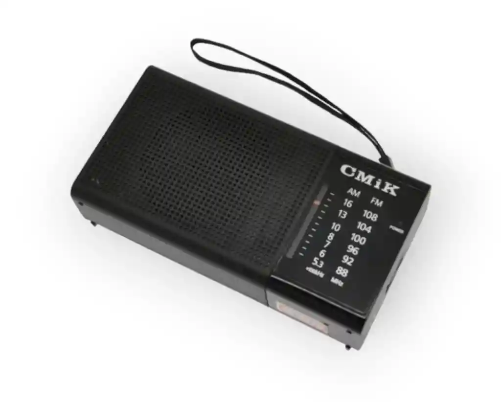 Radio De Mano Portátil Am - Fm Cmik Mk-141 Clásico