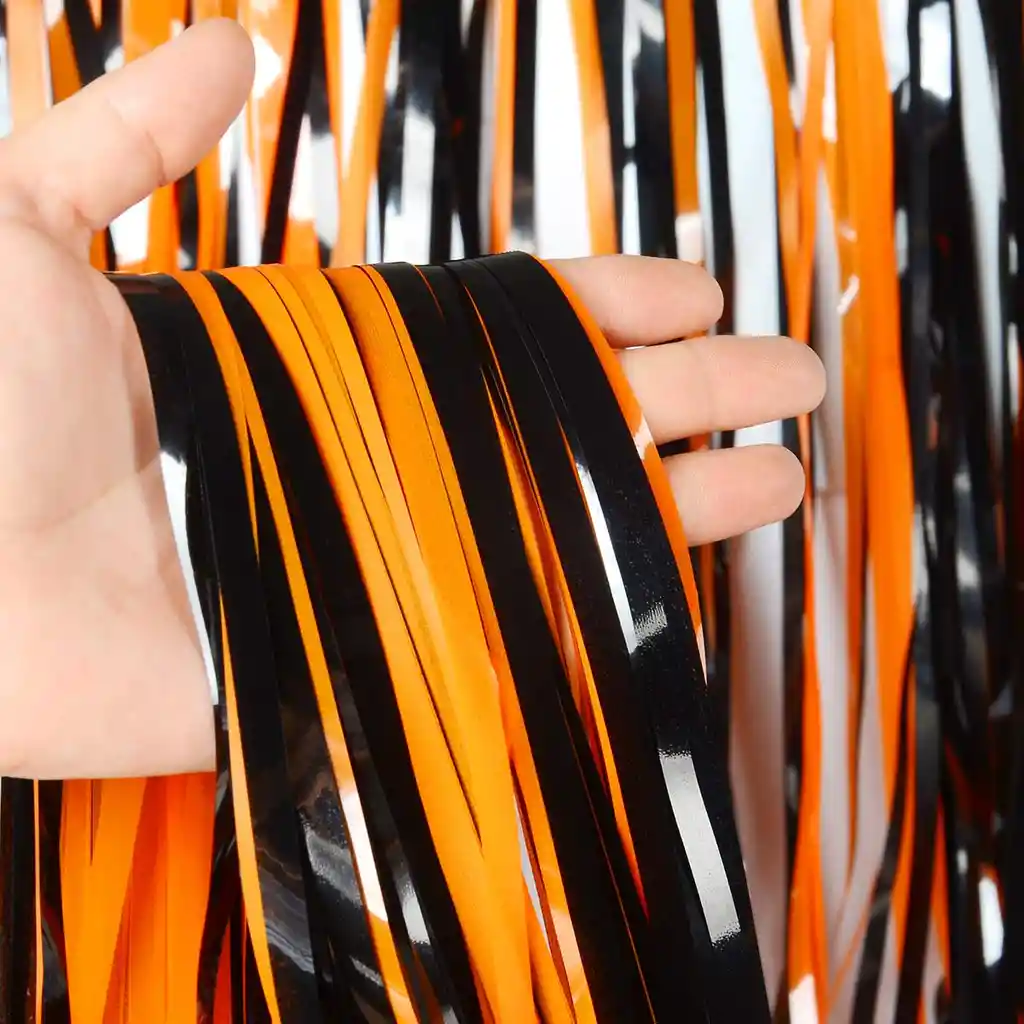 Cortina De Fiesta Metalica Naranja - Negro 2 Mt X 1mt Linea Economica