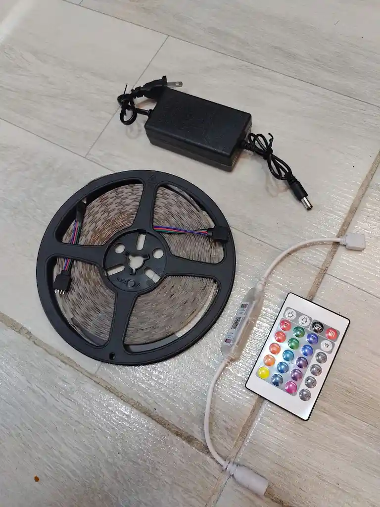 Luces Led 10 Metros Rgb Básica Con Control