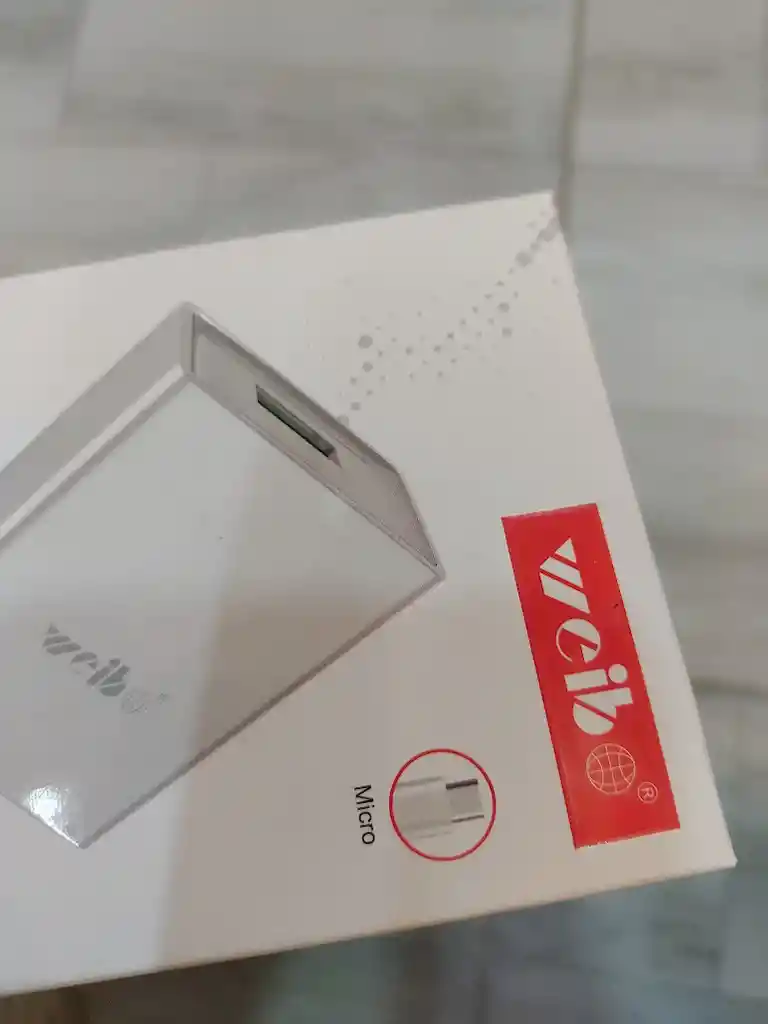 Cargador Weibo Completo Adaptador Y Cable V8 Blanco