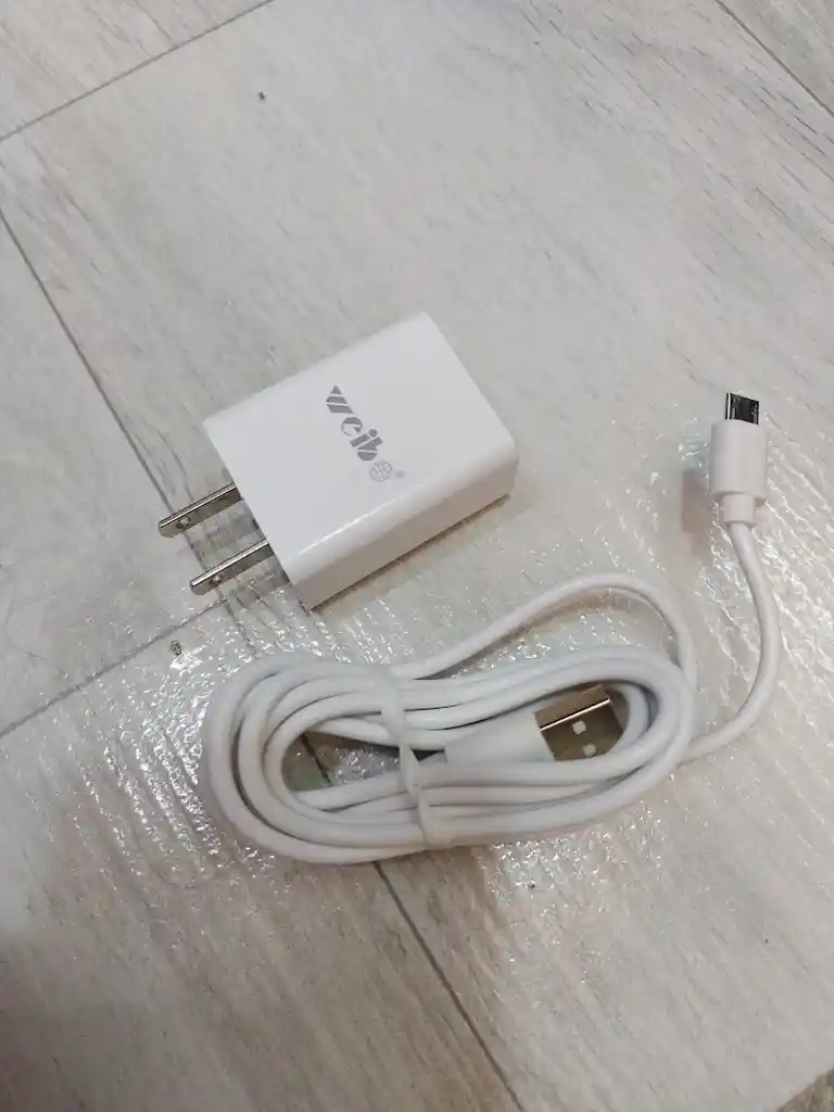 Cargador Weibo Completo Adaptador Y Cable V8 Blanco