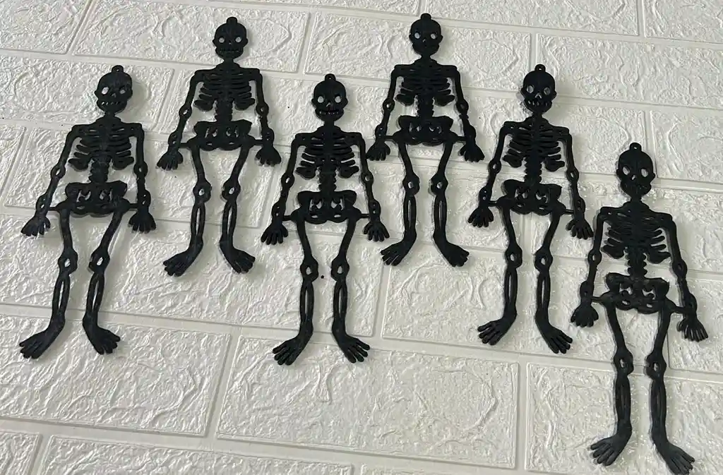 Esqueletos Plasticos Grandes X6 Unidades Negros