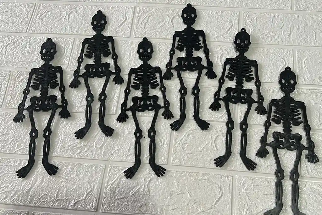 Esqueletos Plasticos Grandes X6 Unidades Negros