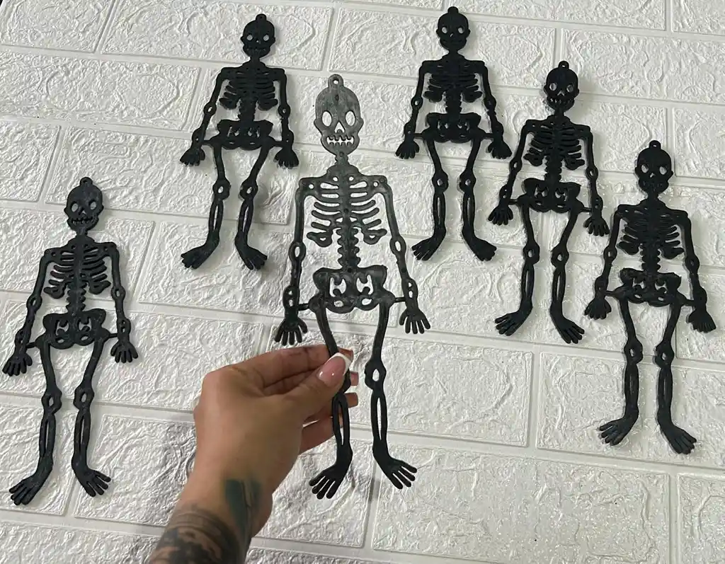 Esqueletos Plasticos Grandes X6 Unidades Negros