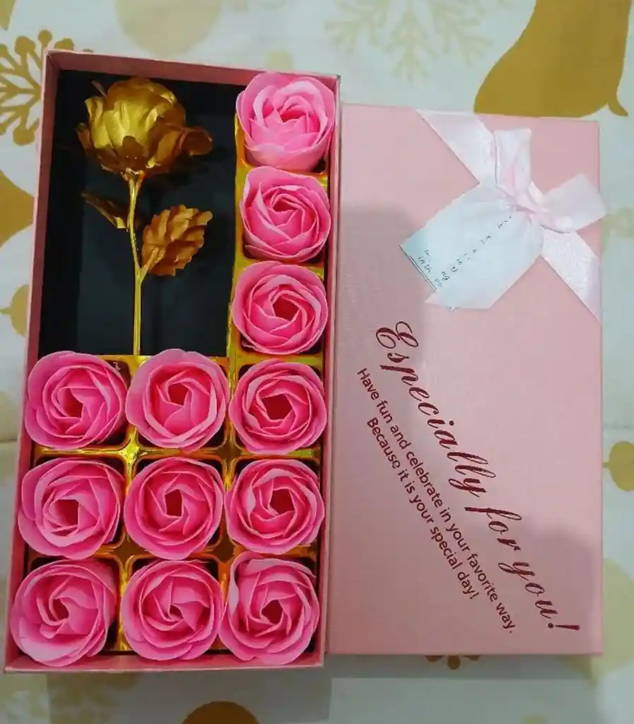 Caja De Regalo Con Rosas