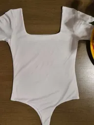 Body Manga Corta Escote