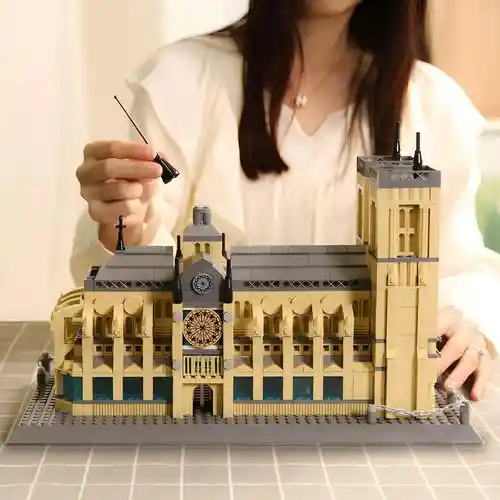 Juego De Bloques De Construcción Catedral Notre Dame Paris 2304 Pcs Juego Juguete Arquitectura