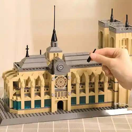 Juego De Bloques De Construcción Catedral Notre Dame Paris 2304 Pcs Juego Juguete Arquitectura