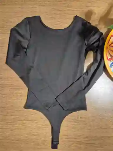 Body Manga Larga Escote En La Espalda