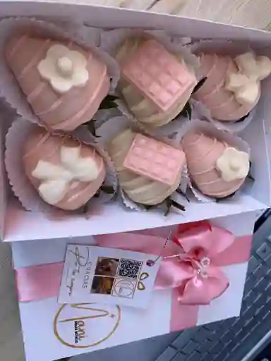 Caja X6 Fresas Cubiertas Con Chocolate Color Pastel