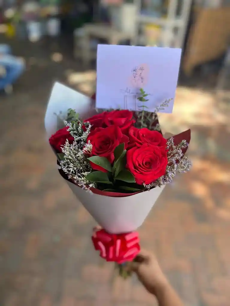 Bouquet De 6 Rosas