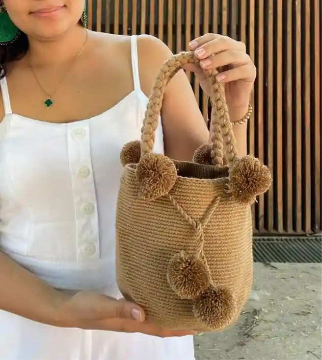 Mochilas Wayuu De Manitos Pequeña Caquí