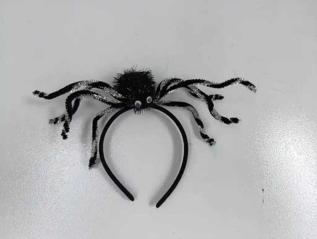 Diadema De Araña Peluda Negra Con Patas Flexibles Hallaween
