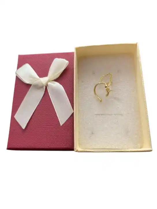 Aretes Tipo Earcuff En Acero Diseño De Rosa Con Cadena