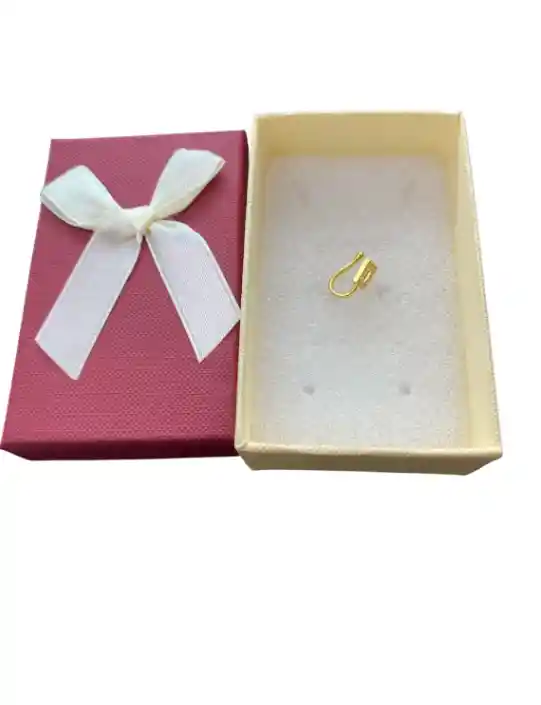 Aretes Tipo Earcuff Pequeño Diseño De Cuadrado Con Piedras En Cover Gold