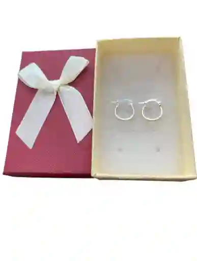 Aretes Tipo Candonga Pequeña Redonda En Plata