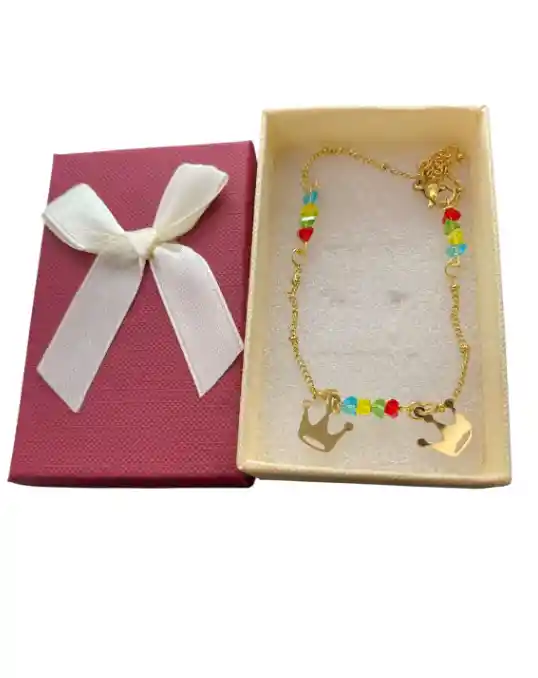 Tobillera Diseño De Coronas Y Corazones De Colores Pequeños En Cover Gold