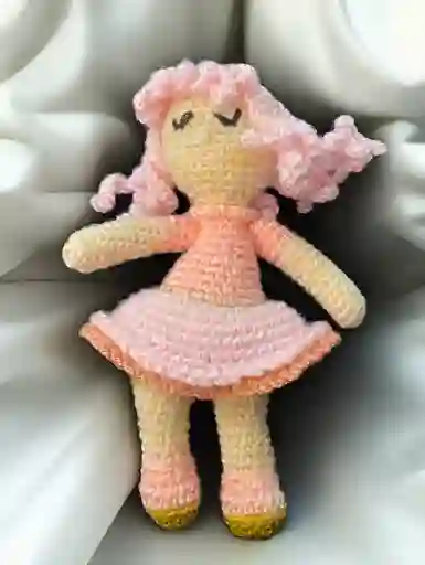 Peluche Muñeca De La Virgen Tejida En Crochet Hecha A Mano Pequeña